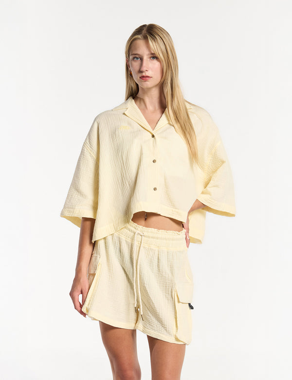 Women's Short-Sleeved Sport Collar Shirt, Pastel Yellow Sun