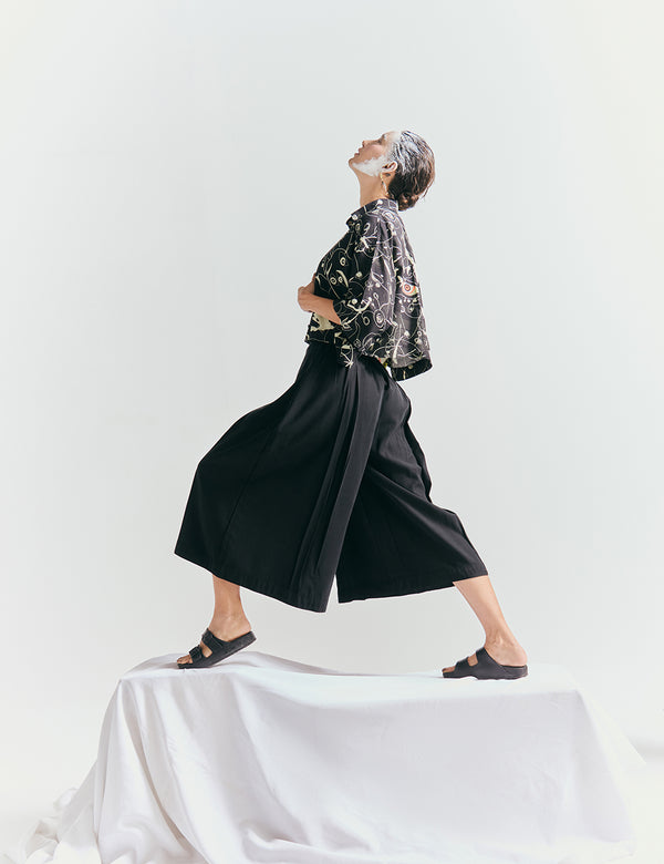 Ferra Women's Oversized Shirt, Black + Off-White