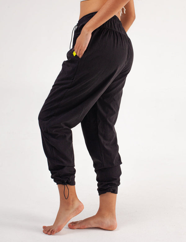 Flowing black Women Baggy Pants