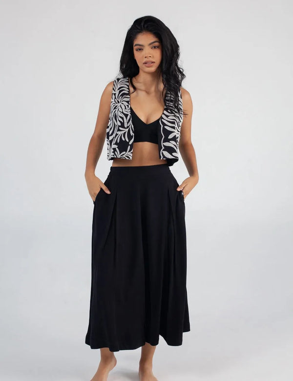 Arabia V-Neck Vest Black for Women